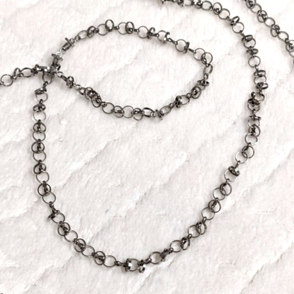 Vintage Silvertone Interlocking Circle Necklace 4… - image 3